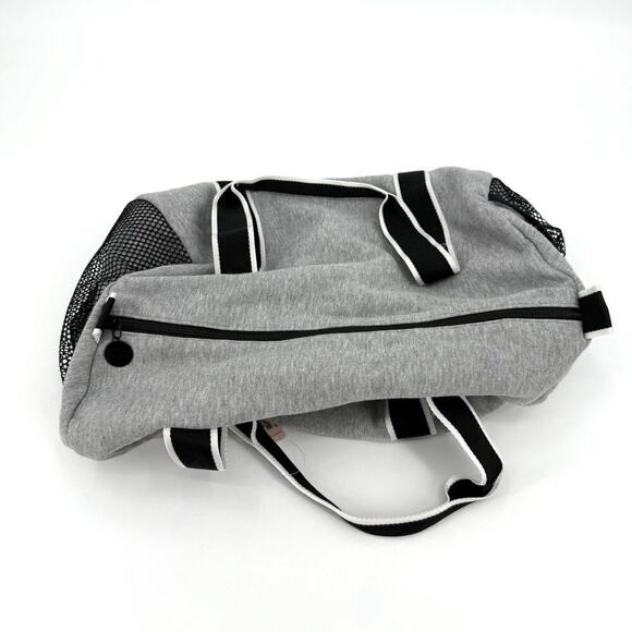 NWT VICTORIA'S SECRET GREY SOFT SPORT FLEECE MEDIUM DUFFLE BAG BLACK MESH SIDES - Picture 9 of 13